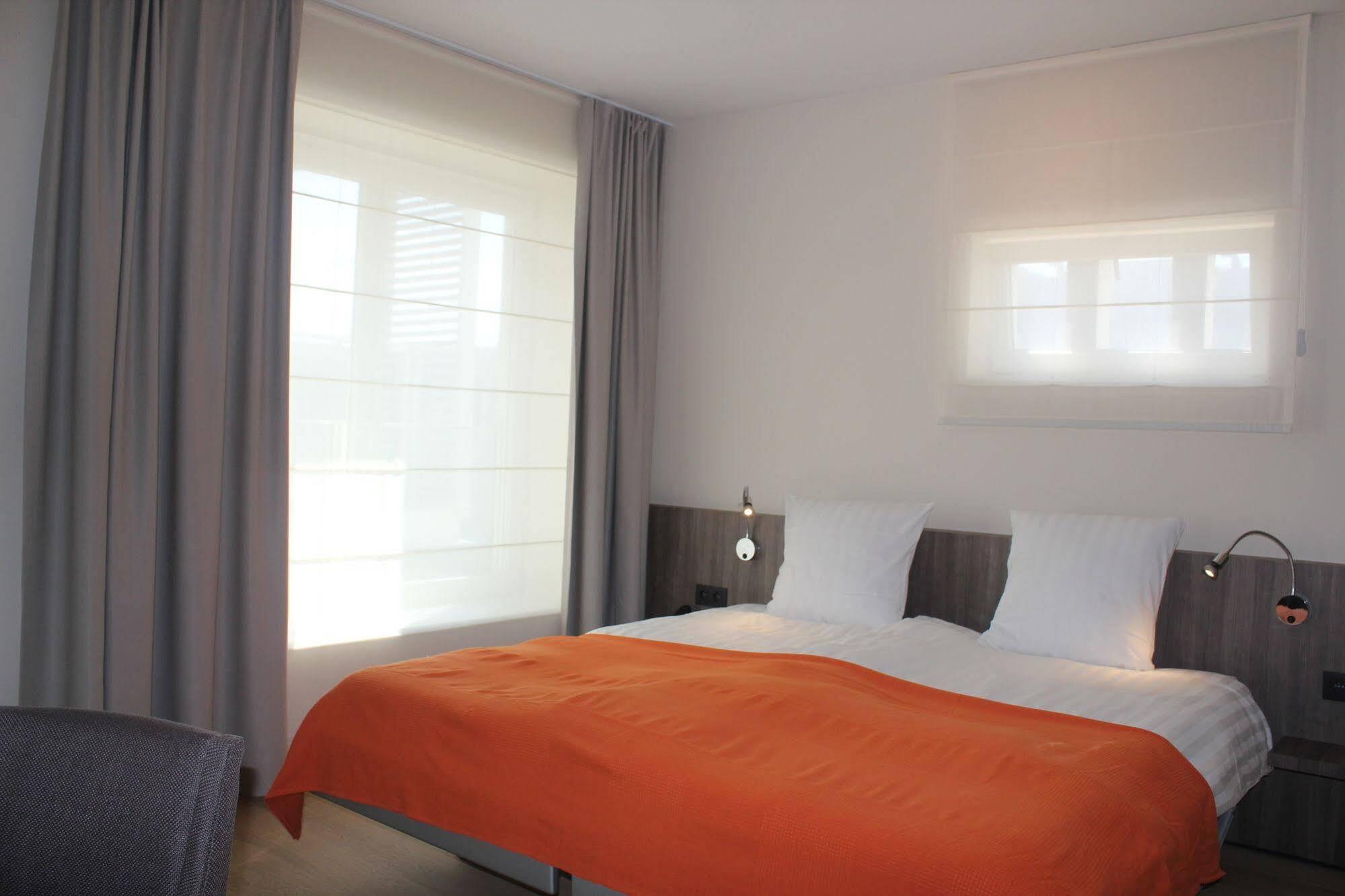 Hotel L'O De Vie ซินท์-ทราวเดิน ภายนอก รูปภาพ